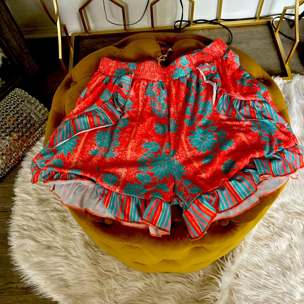 Cute summer shorts NWT
